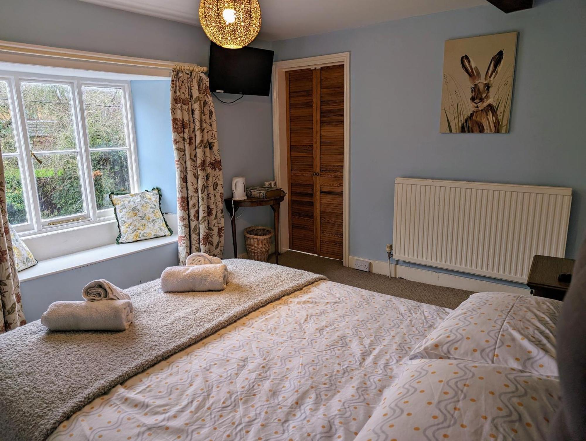 Bed and Breakfast Bartholomew Arms Maidford Экстерьер фото